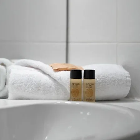 Sea Front, Terrace, Ground Floor