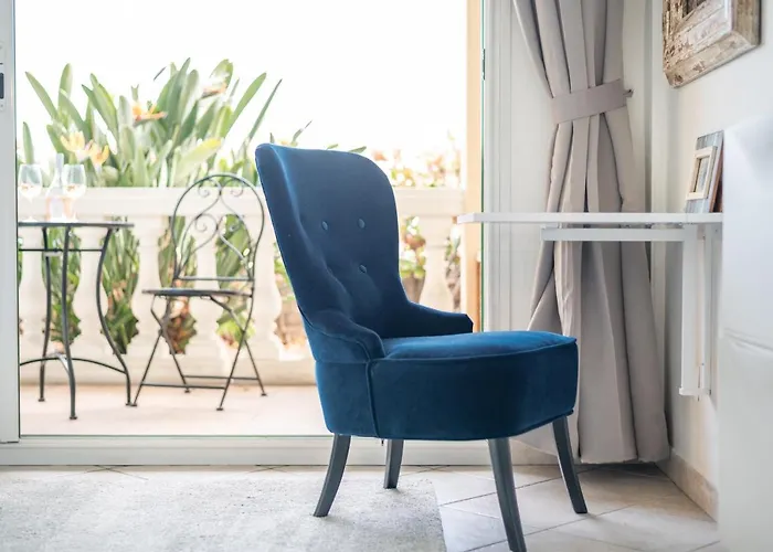 Sea Front, Terrace, Ground Floor