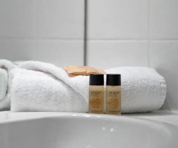 Sea Front, Terrace, Ground Floor