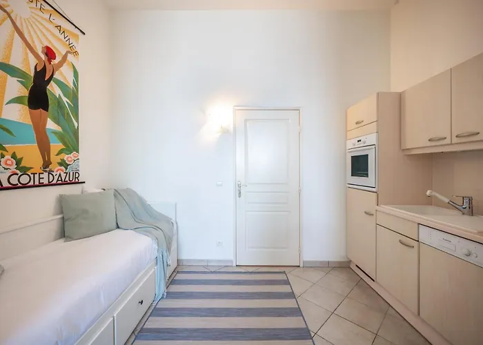 Sea Front, Terrace, Ground Floor Apartamento Menton